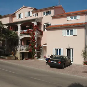 House Maric Porec