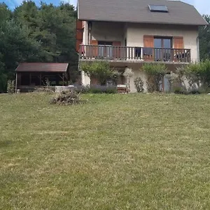  Hébergement de vacances Mon Ecrin De Nature Rez De Ensoleillé